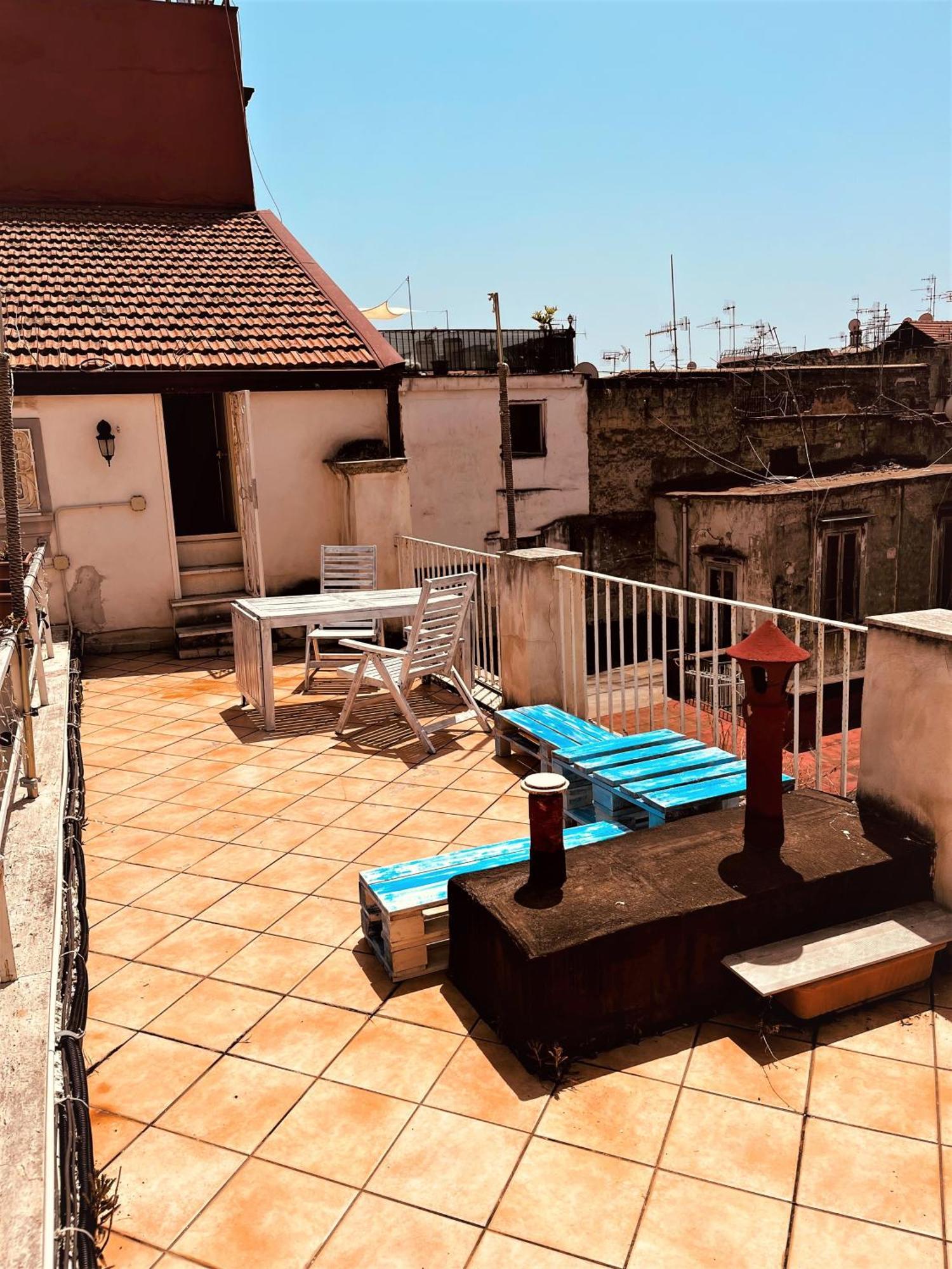 Alojamento de Acomodação e Pequeno-almoço Palazzo Della Loggia Nápoles